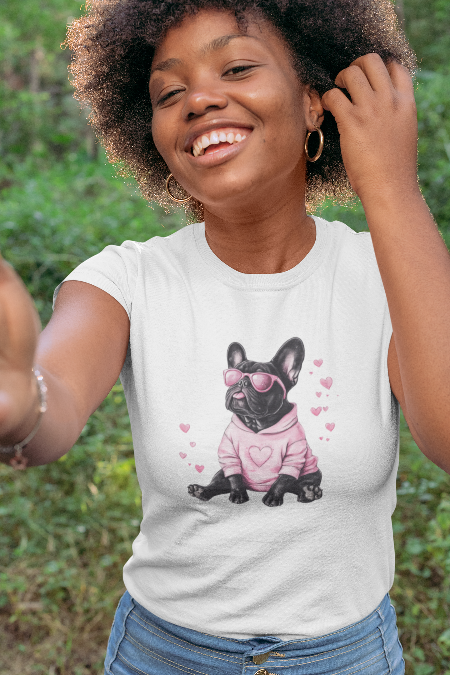 Dog owner apparel - French Bulldog cartoon print on comfortable cotton tee